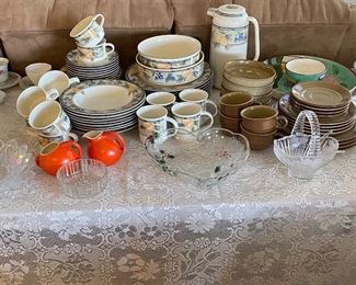 Mikasa Village Potter dishes Sandstone