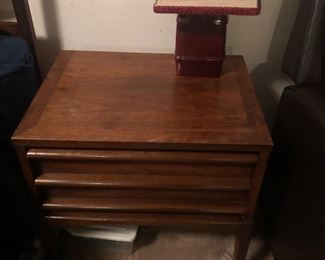 Lane rhythm night stands