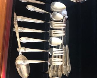 Plated flatware sets 
