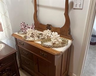 Antique Washstand Commode w/ towel bar