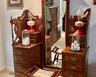 Antique Teak Dresser - Center & Side Mirrors w/drawers