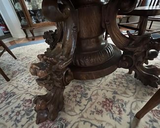Antique Lionhead, quarter sawn, oak, dining room table, two leaves, 4 chairs - AMAZING Condition