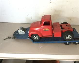 Tonka Toys Flatbed Tow Truck