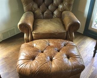 La-Z-Boy Classics Button Back Chair w/Ottoman