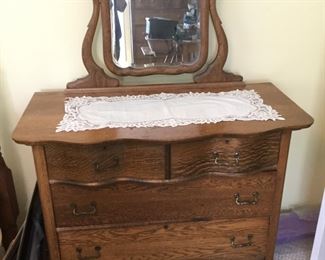 Antique Oak Dresser w/Harp Mounted Mirror