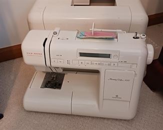 New home Memory Craft 4000 model sewing machine