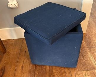 Storage ottoman