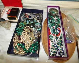 Misc. Jewelry. Gumps Malachite Necklace$350