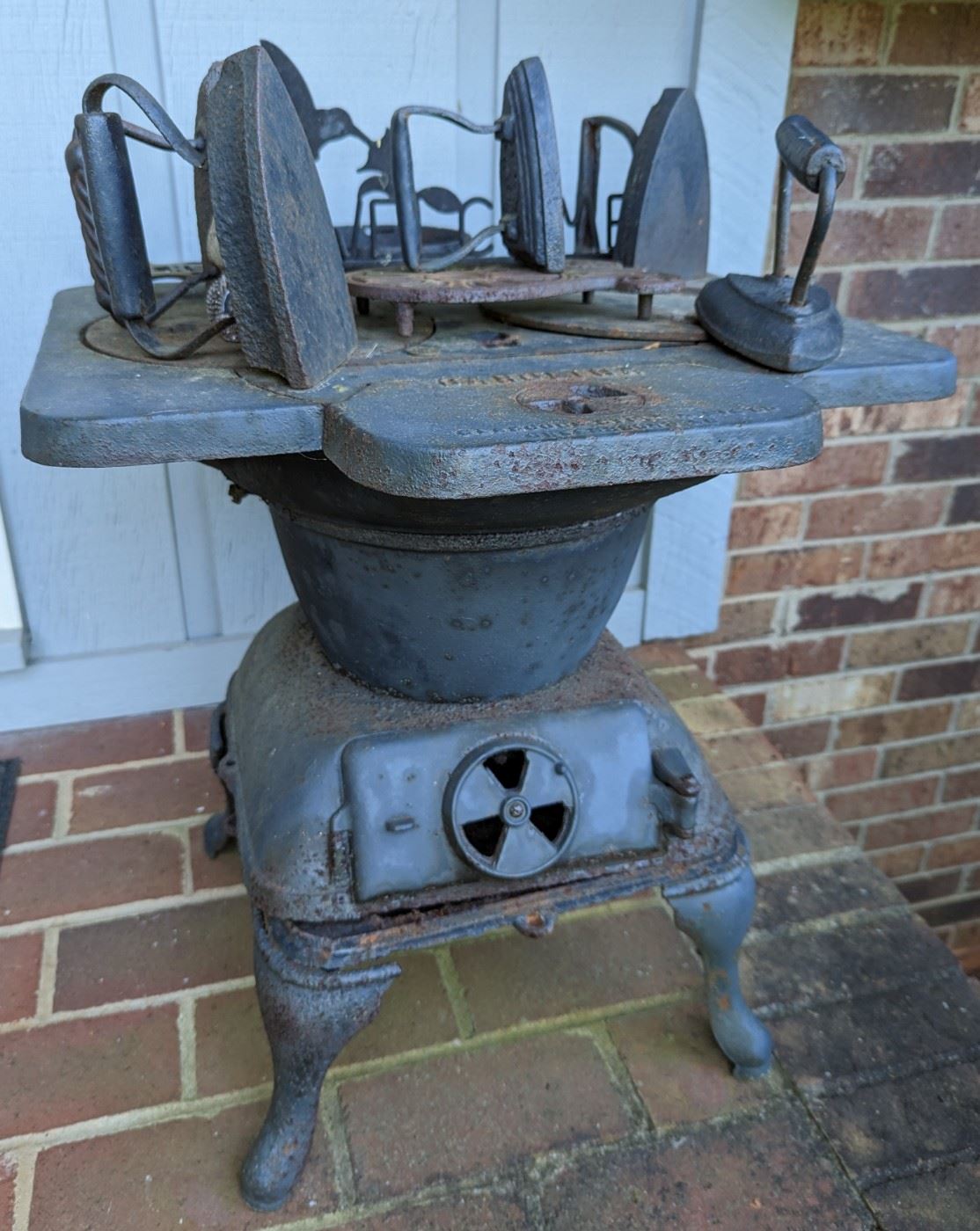 Carolina Cast Iron Stove and Sad Irons