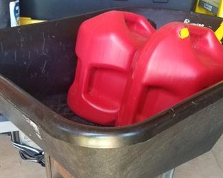 Wheel barrel with canisters