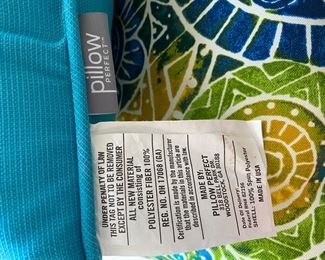 CH1 - $85 set of 10 "Pillow Perfect" made in USA. Woodstock GA. Brand new!