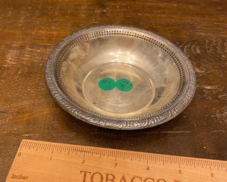 CCM9 - $75. Sterling Bowl 82g. Very Good Vintage Condition. 