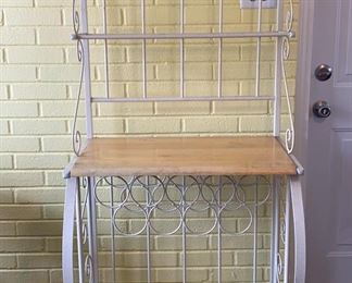 Lot 34 | GARDEN TABLE WINE RACK COTTAGECORE SHELF