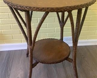 Lot 55 | VINTAGE WICKER WOVEN NANTUCKET STYLE TABLE 3FT
