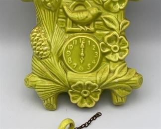 Lot 89 | VINTAGE WALL POCKET VASE COO COO CLOCK CALIFORNIA
