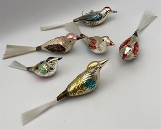 Lot 97 | VINTAGE BLOWN GLASS MERCURY BIRD ORNAMENTS
