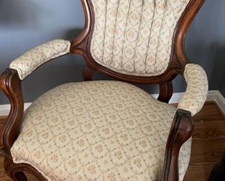Lot 102 | ANTIQUE MEN'S PARLOR CHAIR VELVET UPHOLSTERED
