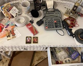 Lot 174 | OFFICE SUPPLIES ADDING MACHINE TROPHY 3X5 CARDS
