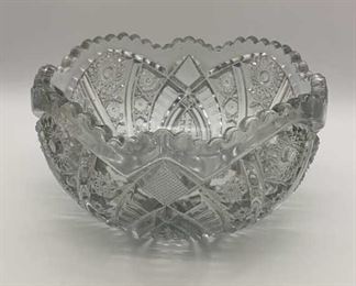 Lot 190 | 8 INCH PRESSED GLASS BOWL
