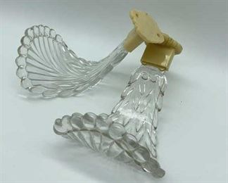 Lot 206 | VINTAGE PRESSED GLASS CURTAIN DRAPERY TIE BACKS
