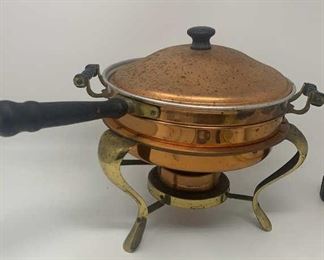 Lot 253 | VINTAGE COPPER 3 LEGGED CHAFFER CHAFING POT STAND
