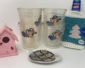 Lot 280 | COTTAGE TERVIS TUMBLER CUPS COVER AND TRINKET
