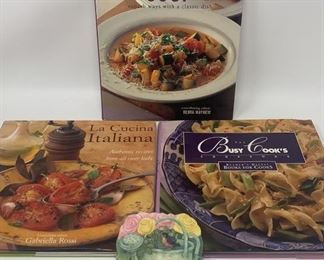 Lot 291 | KITCHEN COOKBOOKS
