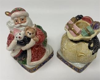 Lot 336 | OMNIBUS FITZ & FLOYD CHRISTMAS CANDLESTICKS
