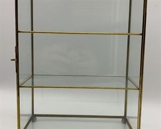 Lot 373 | VINTAGE GLASS & BRASS DISPLAY CASE CURIO 11X8X4
