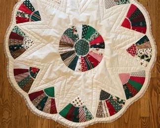 Lot 376 | 42IN ROUND HOMEMADE QUILTED TABLECLOTH TOPPER
