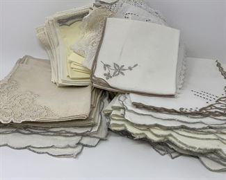 Lot 398 | VINTAGE LINEN NAPKINS & PLACEMATS
