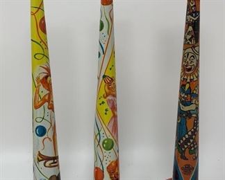 Lot 411 | VINTAGE US METAL TOY CONE TIN NOISE MAKERS CLOWN
