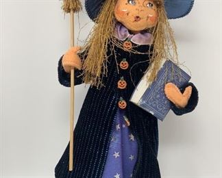 Lot 421 | ANNALEE HALLOWEEN WITCH SPELLBOOK FIGURE DOLL 12IN
