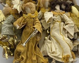 Lot 430 | CHORUS OF ANGELS WOODEN DOLLS 12IN VINTAGE

