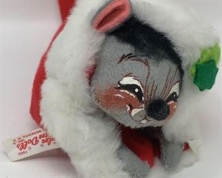 Lot 465 | ANNALEE MOBILITEE CHRISTMAS MOUSE DOLL FIGURE
