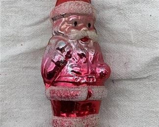 Lot 478 | ANTIQUE BLOWN GLASS SANTA ORNAMENT
