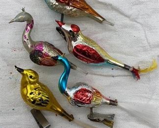 Lot 482 | ANTIQUE GLASS BIRD ORNAMENT LOT CLIP ON
