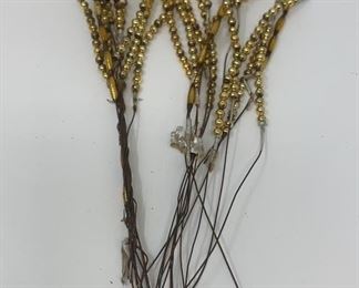 Lot 486 | VINTAGE CHRISTMAS BEADED TREE PICK
