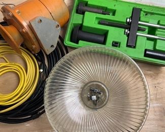 Lot 526 | TOOL ROOM ODDS ENDS SIREN TOOL TOOLS WIRE CORD
