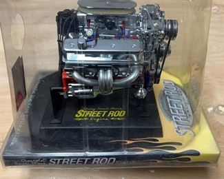Lot 533 | CHEVY SMALL BLOCK STREET ROD ENGINE MODEL
