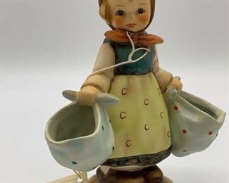 Lot 552 | HUMMEL MOTHER’S DARLING GIRL GERMANY
