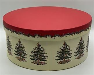 Lot 597 | SPODE 14IN CHRISTMAS TREE ROUND BOX
