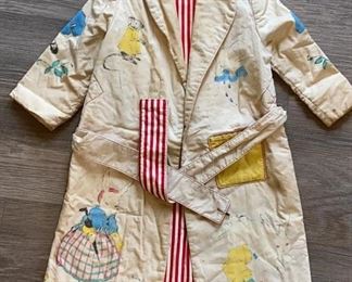 Lot 613 | VINTAGE PETER RABBIT CHILDREN’S COAT JACKET ROBE
