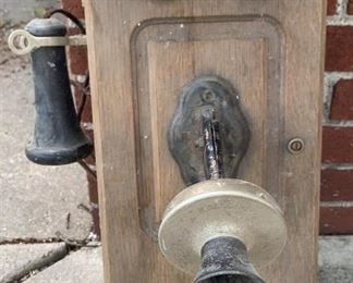 Lot 619 | ANTIQUE 1900S KELLOGG-CHICAGO TELEPHONE
