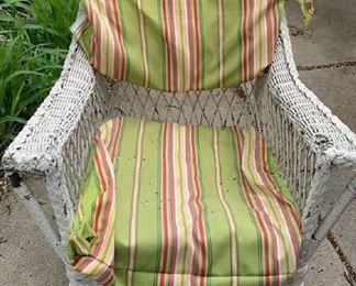 Lot 628 | VINTAGE WHITE WICKER ROCKING CHAIR 3FT
