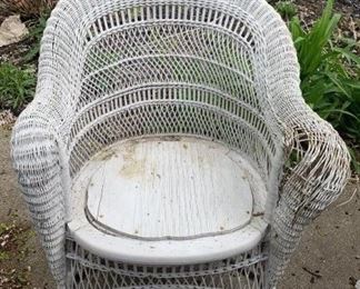 Lot 629 | ANTIQUE WHITE WICKER CHAIR 3FT
