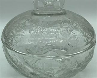 Lot 682 | HEISEY ROSE CANDY DISH & LID BOW HANDLE
