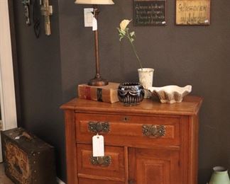 Vintage wash stand, oak