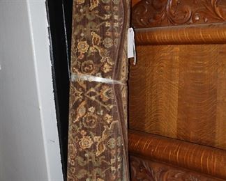 Brown, oriental design rug, approx. 9 x 6