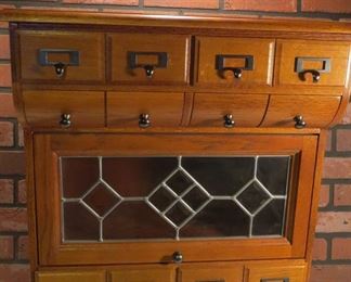 WOW - Great End Table with Leaded Glass Front
